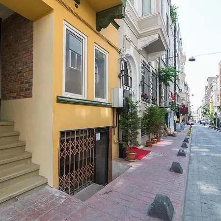 Um'S Home Apart Otel 3*